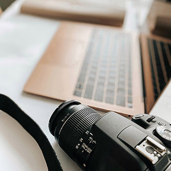 有妖气少女里番漫画,奇幻校园的神秘邂逅